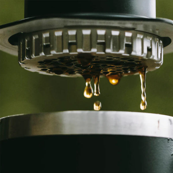 AeroPress Coffee Maker - Steel